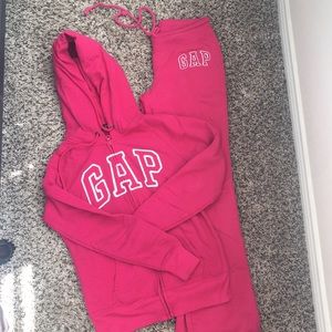Gap sweatsuit set Clearance